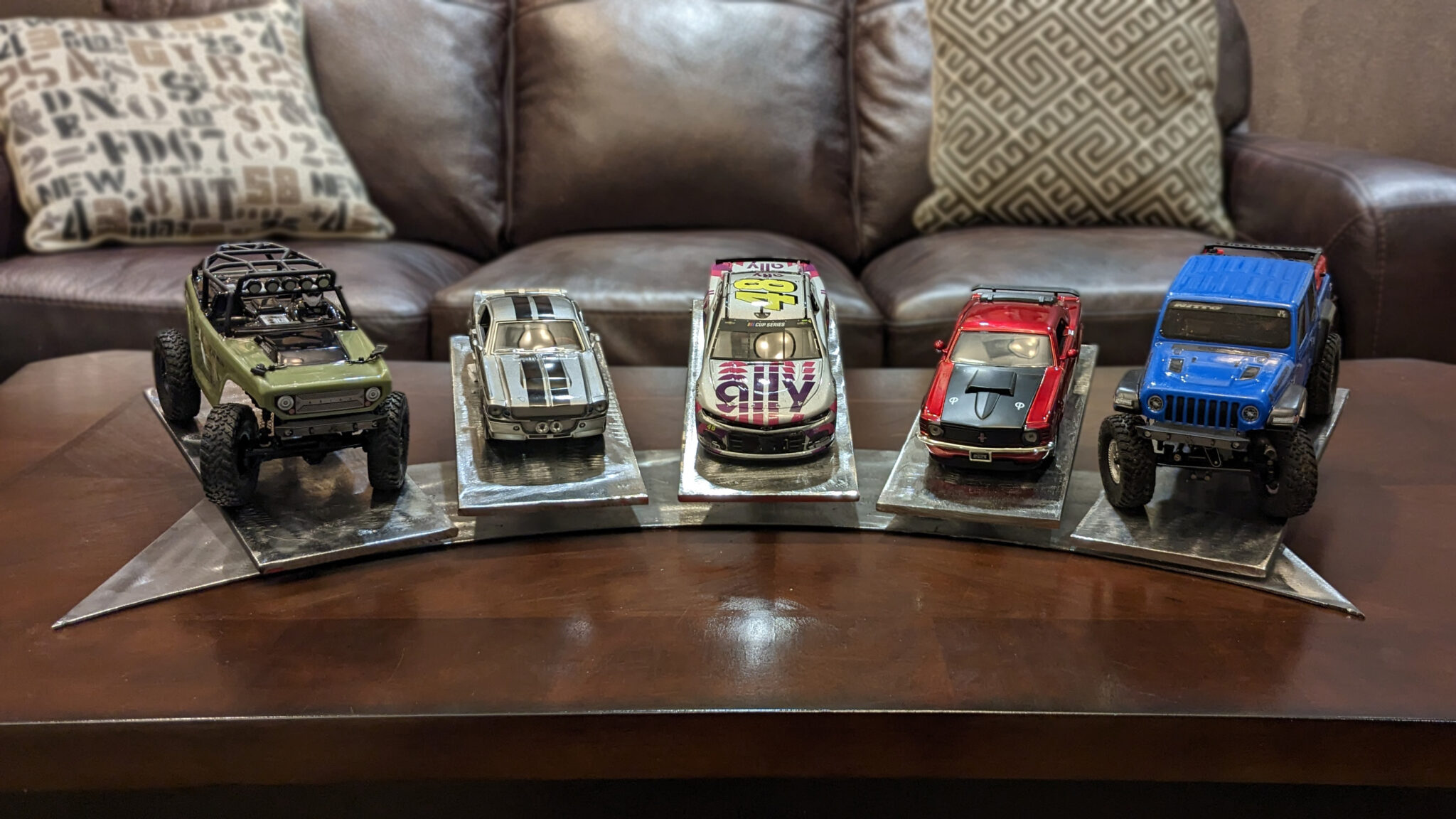 DIY HOW TO GUIDE Coffee Table DieCast Car Stand by Forney Industries