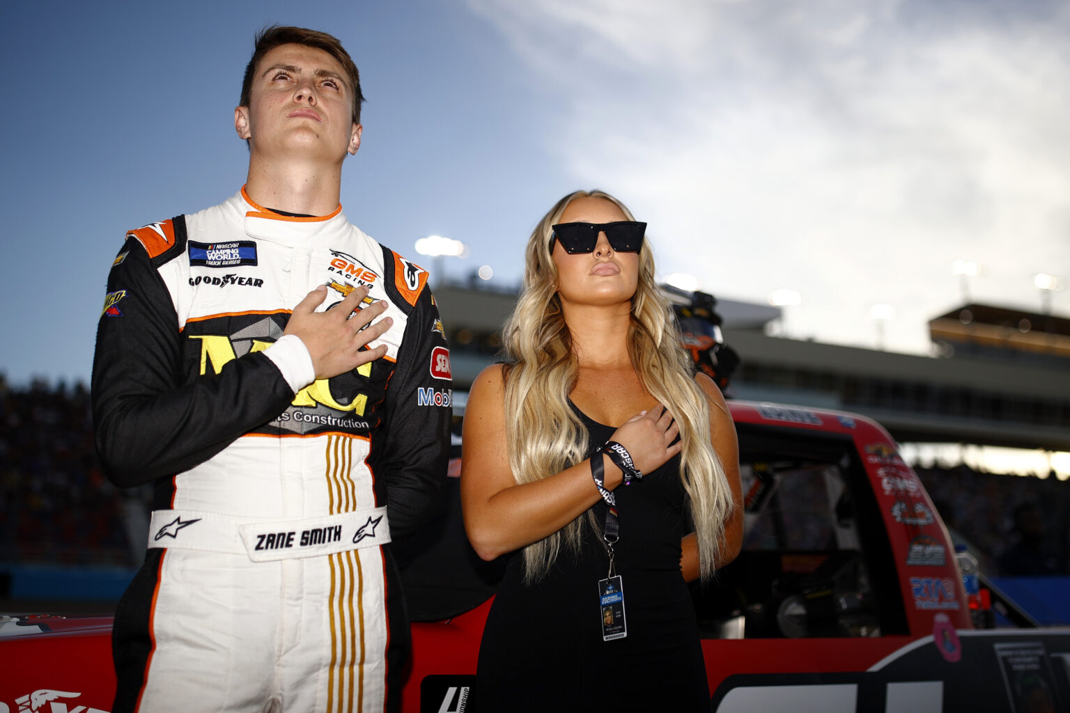 NASCAR Drivers' Wives & Girlfriends Race in the Better-Half Dash - The