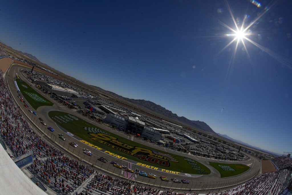 Why Was The Crowd So Small At Las Vegas Motor Speedway? - The Daily 